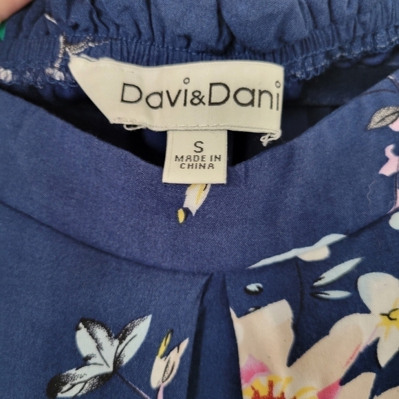 Davi & Dani Blue Floral Mini Dress Size Small - Picture 8 of 8